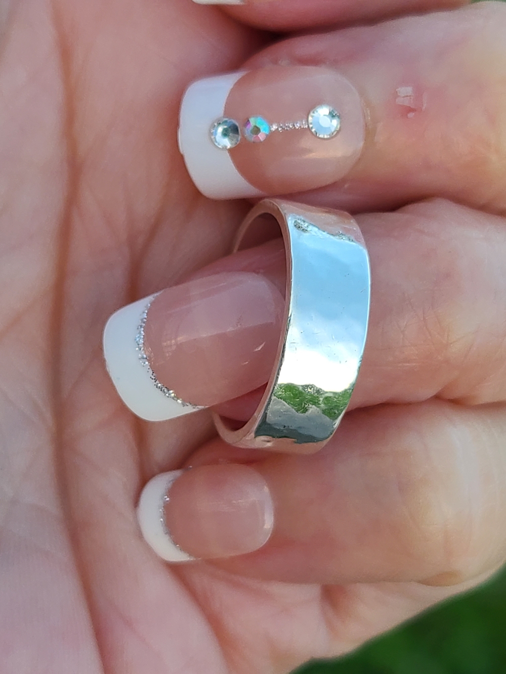 James Avery Hammered Band Size 6